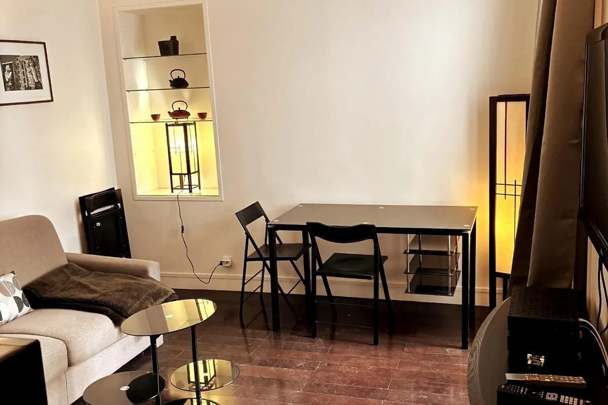Pleasant Apt Wagram Neighborhood Paris